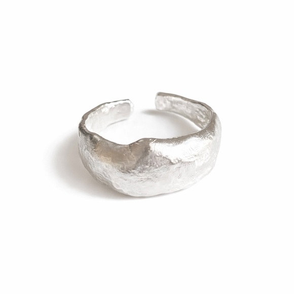 Anthropologie Jewelry - S925 Trendy Textured Silver Ring